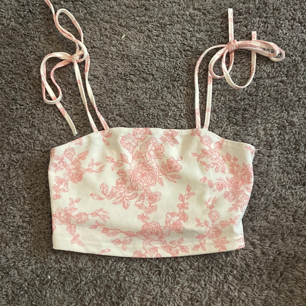 Cute baby pink and white top bow straps size s